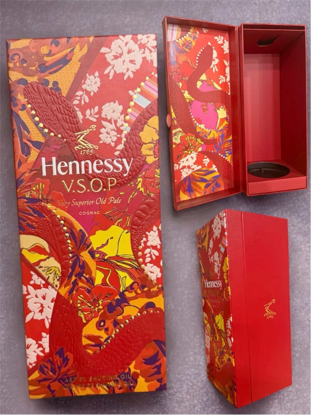 Hennessy VSOP 2025 limited edition display box decorative object